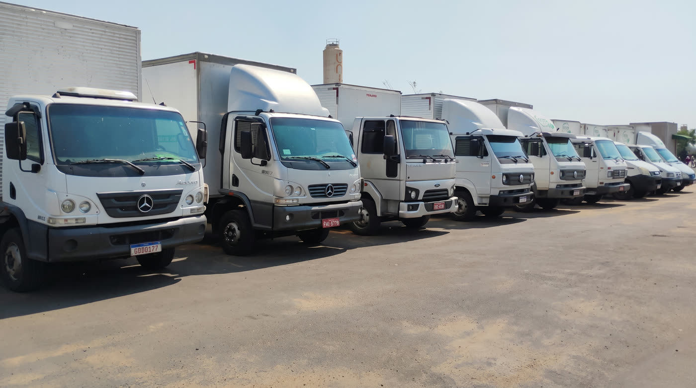Caminhões TAP Express prontos para rota